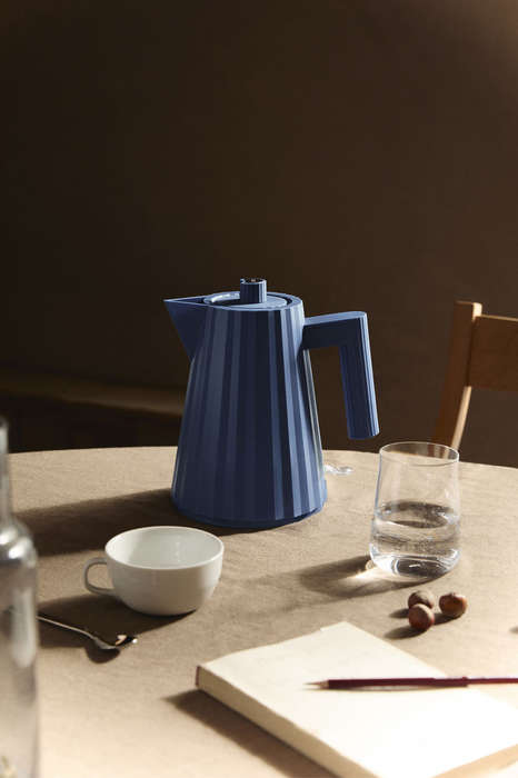 PLISSE KETLLE 1 LT BLUE