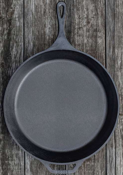 Lodge Cast Iron 15 Inch Seasoned Cast Iron Skillet