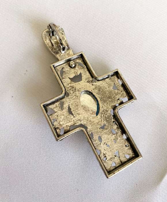 Pendant - Vintage Style Swirl Patterned Cross with Large Blue Centre Stone. Silver Colour #ML146