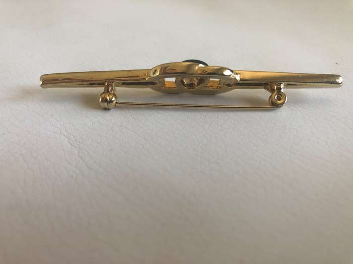 Long Gold Plated Brooch, Dark Green Stone In The Middle Encircled With Tiny Diamante #ML424 R199....