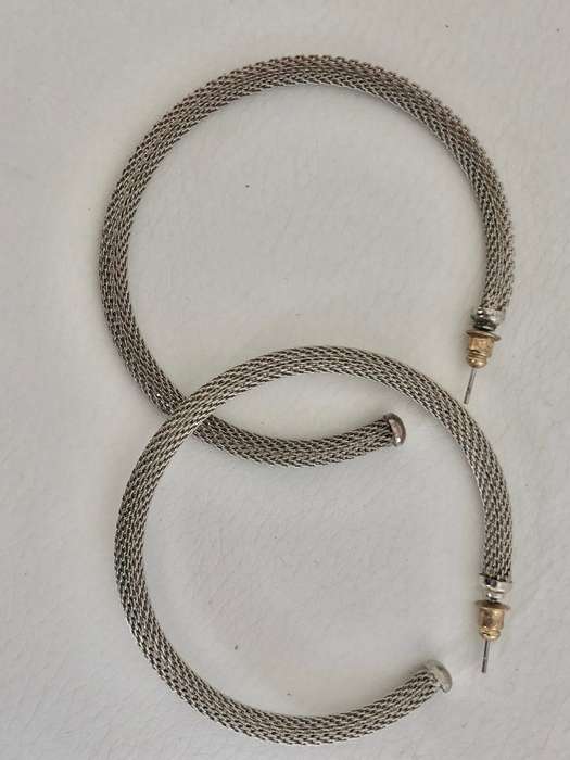 Silver Tone Mesh Hoop Earrings #ML452 | Dimensions: Diameter is 60mm