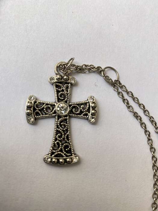 Pendant - Cross With Chain. Cross has White Beads and Swirl Pattern. Silver Colour #ML651