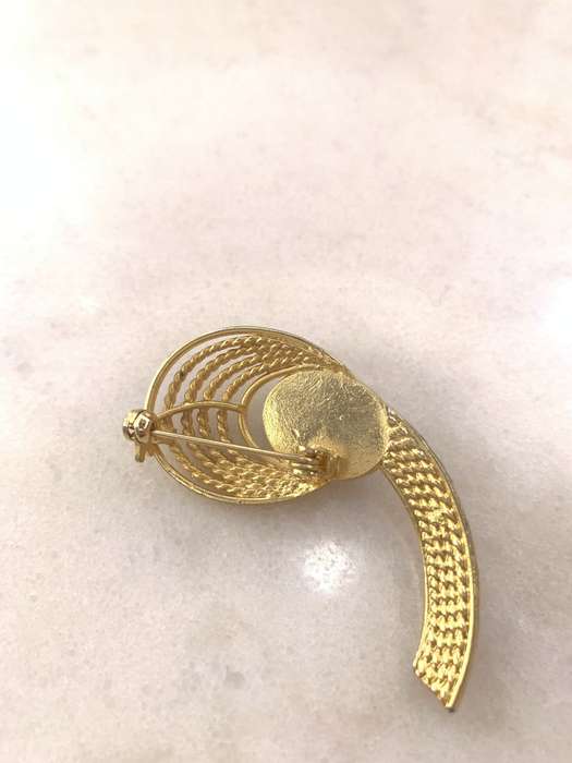 Gold Colour Brooch With Large Pearl #ML877 | Dimensions: 60mm x 30mm