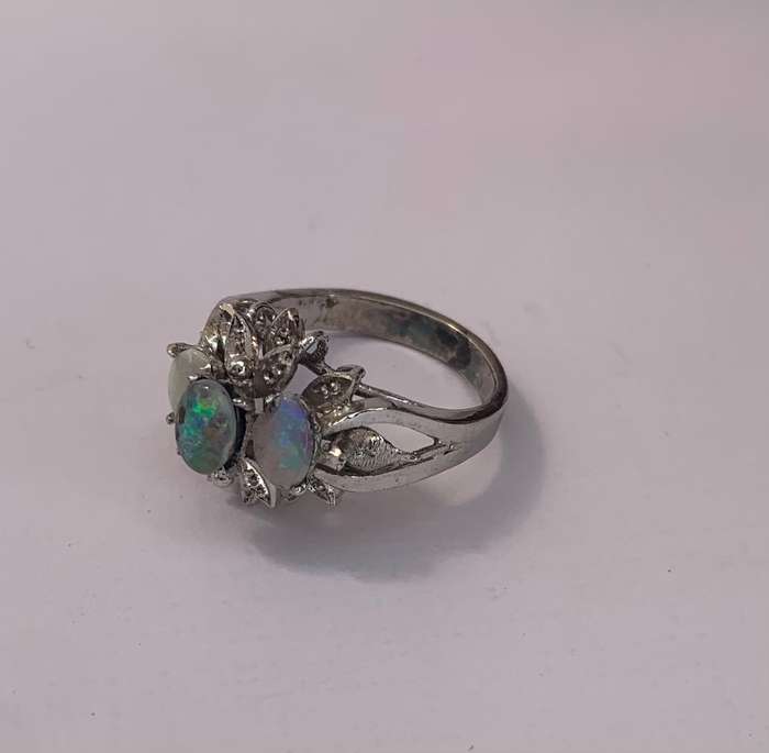 Ring - Fashion Ring with Flower Centre Piece - mottled stones of white,blue and pink, diamante le...
