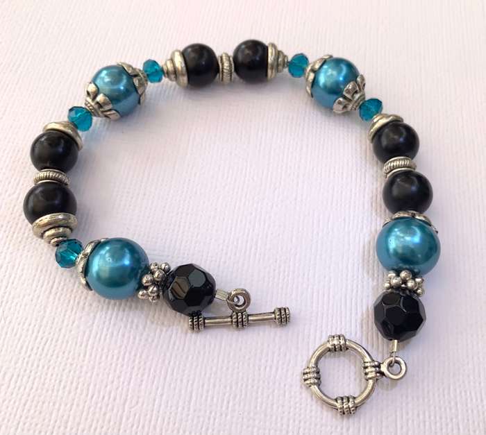 Bracelet - Round Bright Blue, Black & Silver Beads & Pieces On Wire With Silver Colour Clasp #ML1...