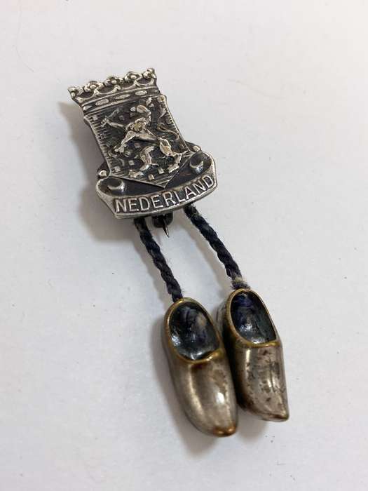 Brooch - Vintage Netherlands Coat of Arms and Dutch Clogs attached. Silver Colour#ML1247 R295.00...