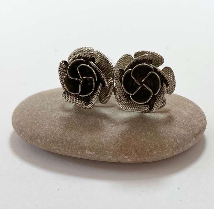Earrings - Mesh Rose Studs. SIlver Colour ML1285 R150.00 | Dimensions: 13mm D