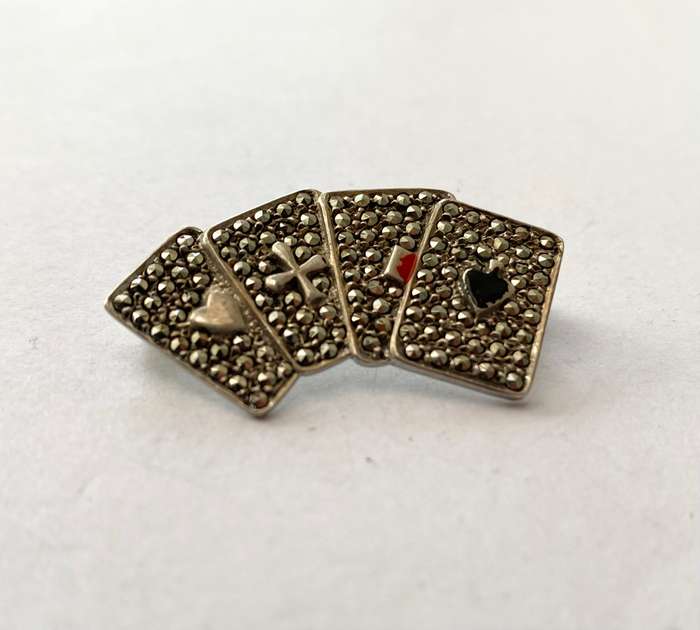 Brooch - Sterling Silver Bridge Player Marcasite Playing Cards. 4 suits #ML1404