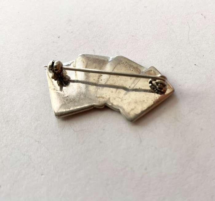 Brooch - Sterling Silver Bridge Player Marcasite Playing Cards. 4 suits #ML1404
