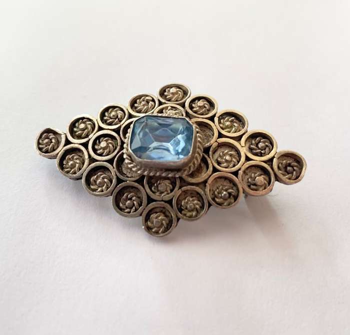 Brooch - Diamond Shape, Blue Centre Stone. Stamped Jerusalem Israel Sterling Silver #ML1414