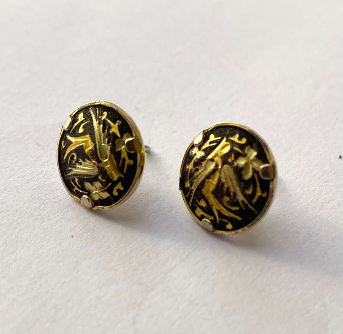 Earrings - Vintage Engraved Sparrow Detail Studs. Gold Colour #ML1487