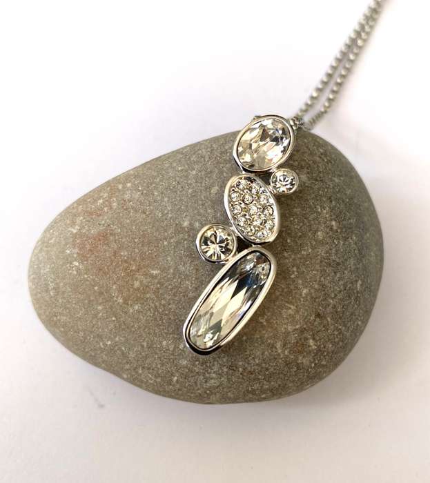 Necklace - Swarovski Chain With Irregular Size Crystal Pendants #ML1597