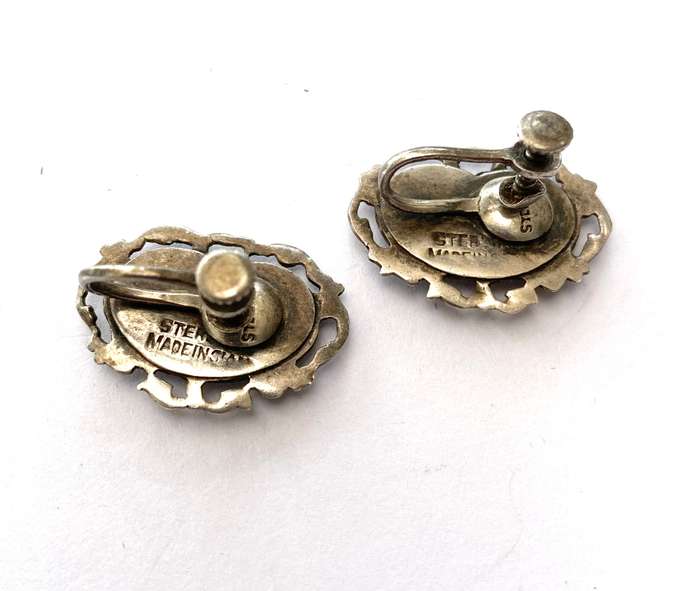 Earrings - Vintage Sterling Silver Screw-Ons. Made In Siam With Siam Dancer #ML1635
