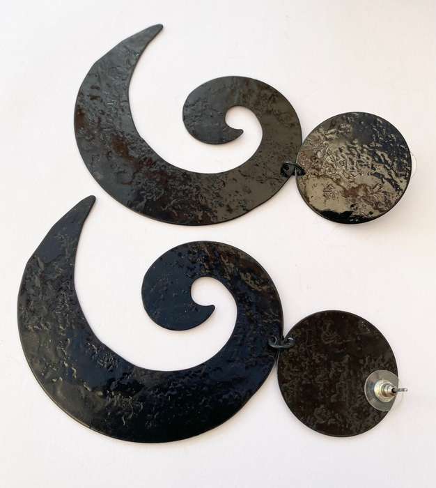 Earrings - 1960s Pop Art Drop and Dangle for Pierced Ears. Metal Black Colour #ML1646