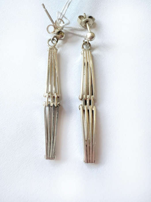 Earrings - Silver Tone Drop Design ML078