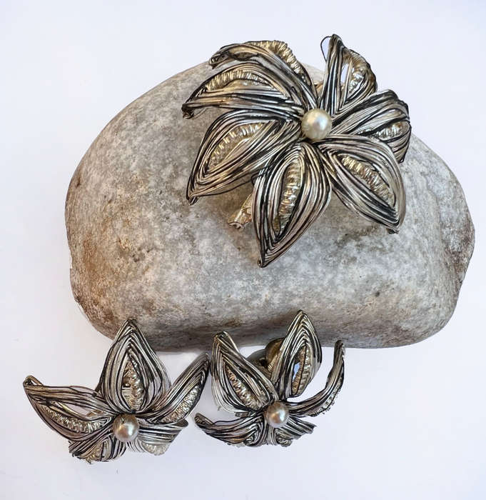 Set - Vintage Silver Colour. Flower Design with a Centred small Pearl style Brooch & Clip on Earr...