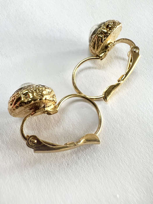 Earrings - Pierced ears Lever Back Settings. Clear Stone in Circle. Gold Plated ML1800