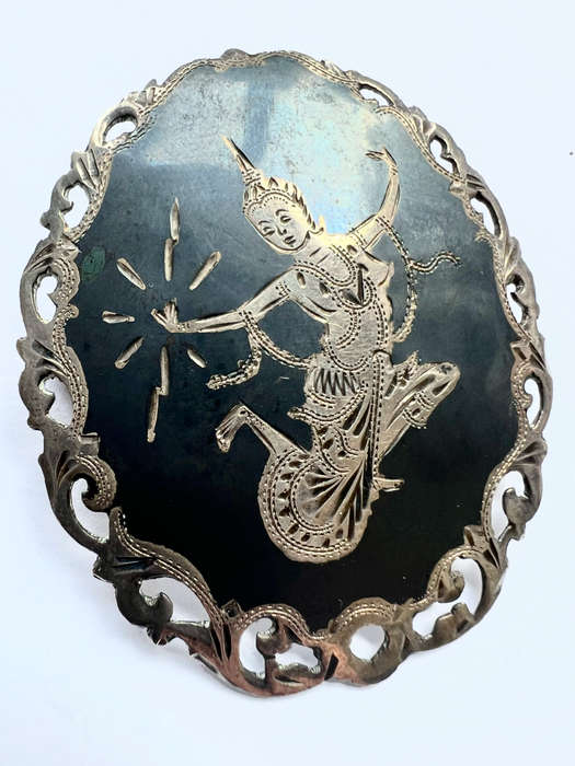Brooch - Large Vintage Siam Sterling Dancing Lady Beautiful Frame Work ML1841
