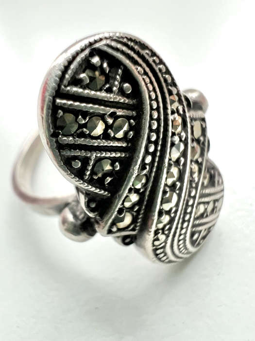 Ring - Swirl Ring. Stamped Silver. Marquisite - Art Deco Style ML1894