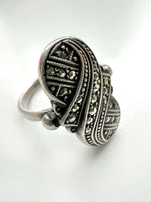 Ring - Swirl Ring. Stamped Silver. Marquisite - Art Deco Style ML1894