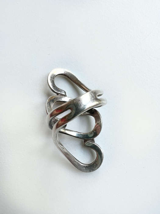 Ring - Vintage 925 Silver. Irregular Twist Decorated with 4 Small Silver Balls ML1905