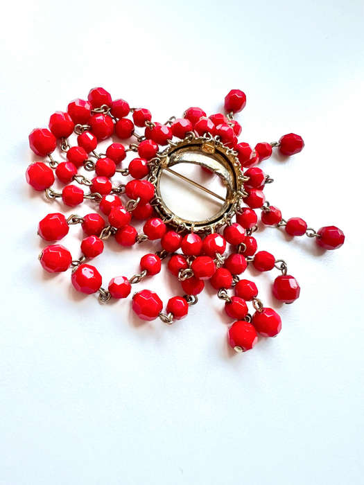 Brooch - Vintage Gold Tone, Circle Chandelier with Dangles ML1917