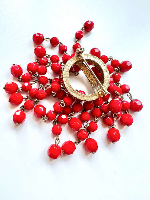 Brooch - Vintage Gold Tone, Circle Chandelier with Dangles ML1917