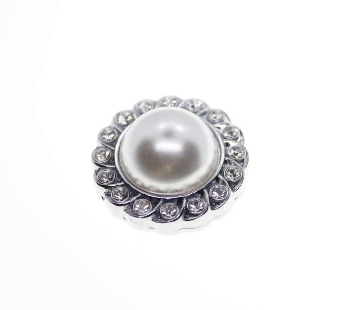 Brooch - Fashion Magnet Brooch with Large Faux Pearl Surrounded by Diamantes - ML2323