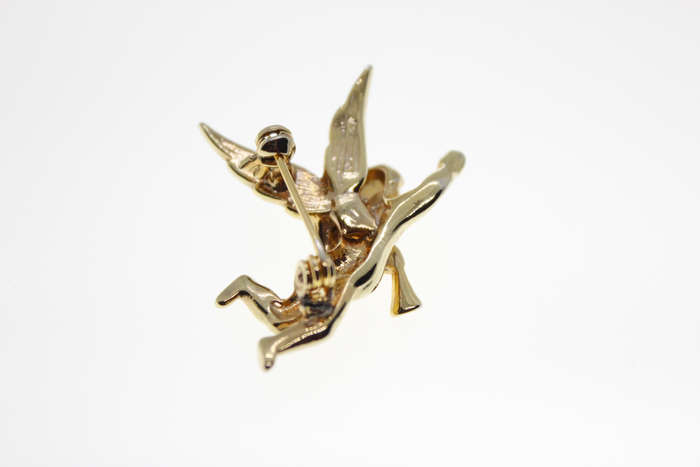 Brooch - Vintage Gold Tone Cherub Angel Playing Flute with Silver Wings - ML2417