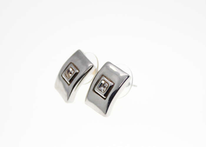 Earrings - Vintage Silver Tone Rectangular Shape Earrings with Centre Square Diamante - ML2428