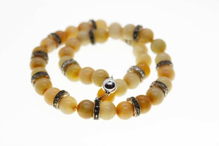 Necklace - Vintage Agate and Carnelian with Diamante Circles inbetween. 14ct 585. - ML2472