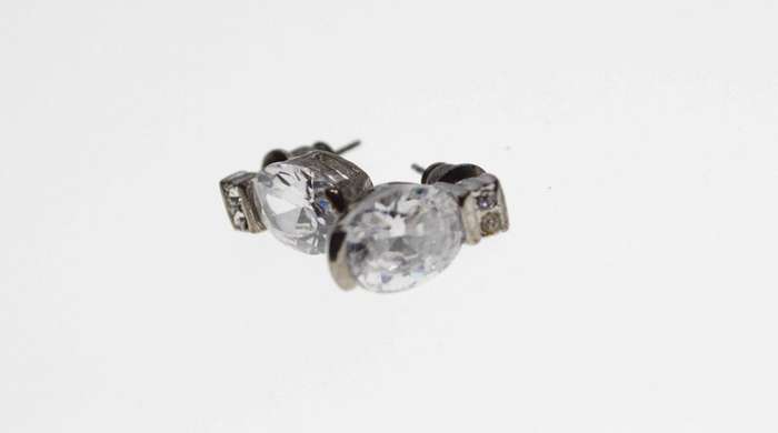 Earrings - Vintage Silver Tone for Pierced Ears Clear Oval Stone  with diamantes - ML2499