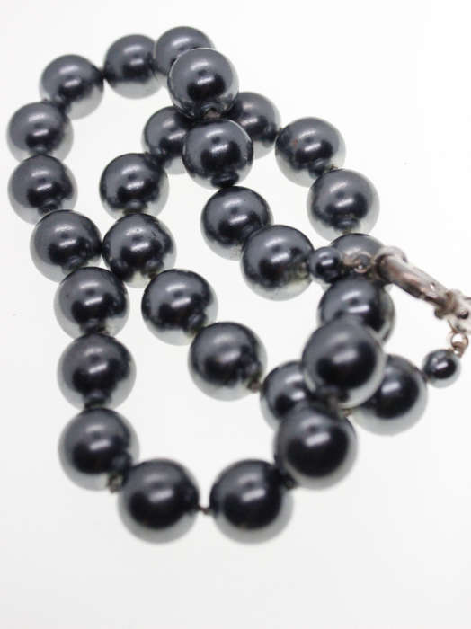 Necklace - 925 Silver Spring Clasp Charcoal Faux Pearls - ML2524