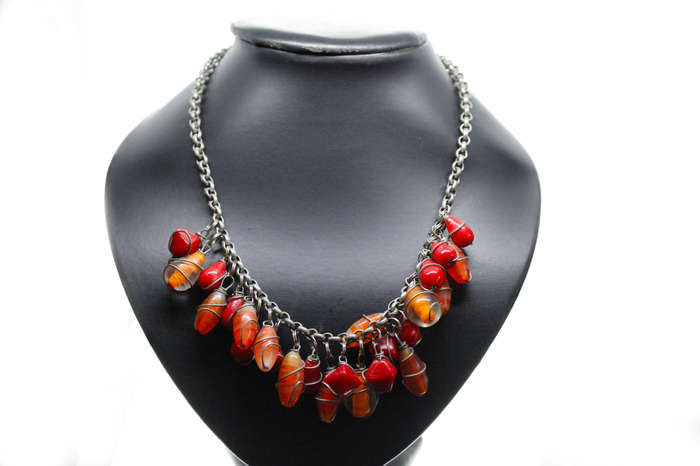 Necklace - Dark Silver Tone Necklace, Orange/Red Stones thin wire around . T Bar Clasp - ML2584