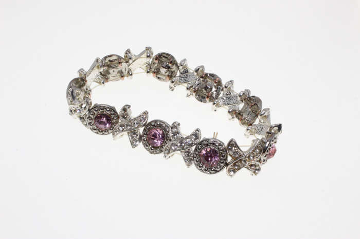 Bracelet - Vintage Silver Tone Noughts and Crosses Bracelet with Pink and Clear Stones - ML2606