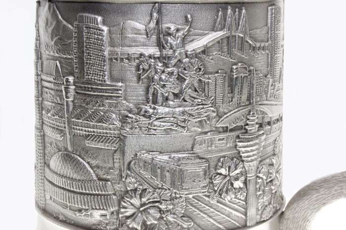 Tankard - Malaysian Pewter Tankard with Hornbill Handle, Stamped Royal Seeangor Pewter - ML2657
