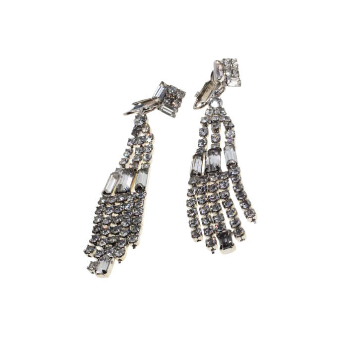 Earrings - Silver Tone Vintage Chandelier Style Diamante Clip on Earrings - ML2802