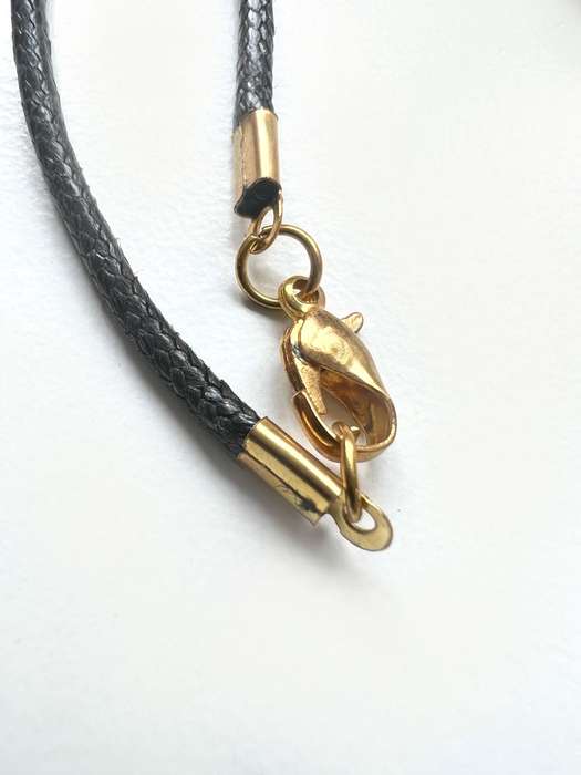 Necklace - Vintage Gold Tone Pendant. Pear Shaped Black Stone in Gold Tone Frame with Diamantes o...
