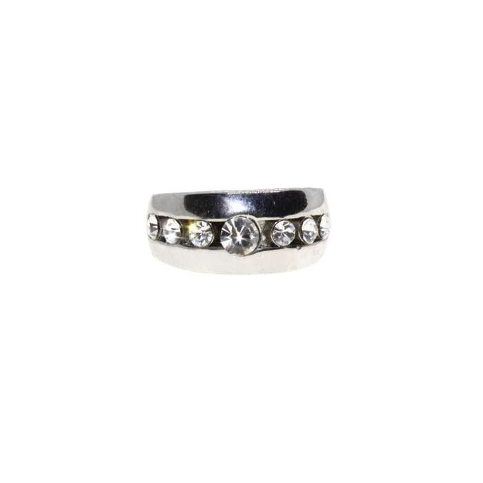 Ring - Silver Tone Band Ring inset with Diamantes with Larger Stone in Center - ML3117