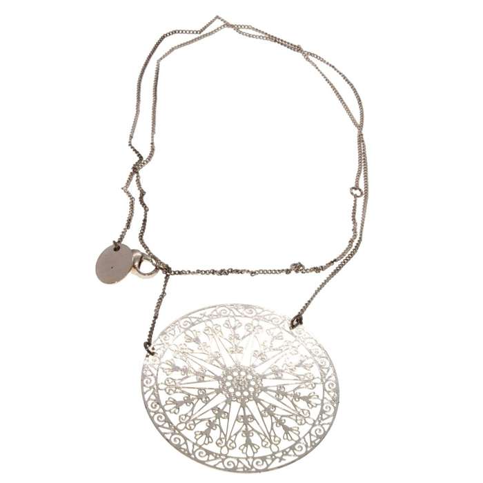Necklace - Gold Tone Chain with Lacey Disc attached to Chain - ML3223
