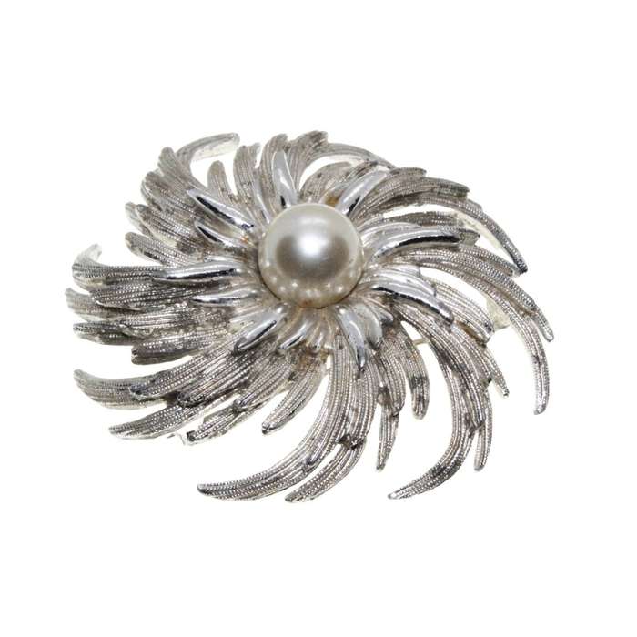 Brooch - Silver Tone Vintage Large Swirl Brooch with Faux Pearl in Centre - ML3305