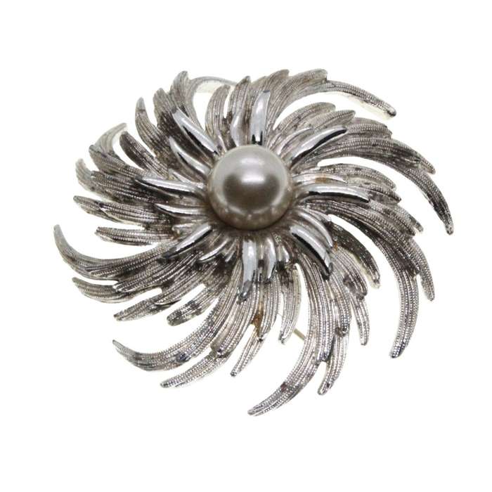 Brooch - Silver Tone Vintage Large Swirl Brooch with Faux Pearl in Centre - ML3305