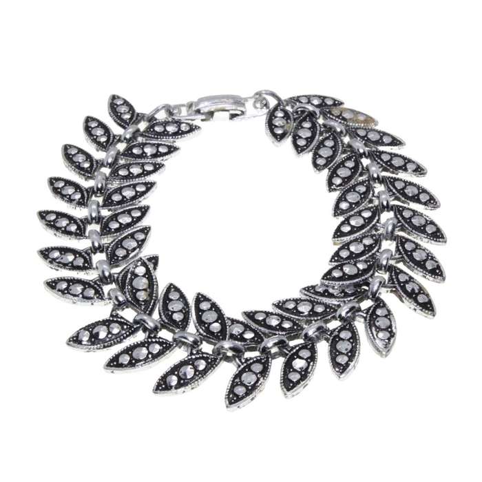 Bracelet - Silver Tone Vintage Leaf Shape Links. Marcasite Design. - ML3309
