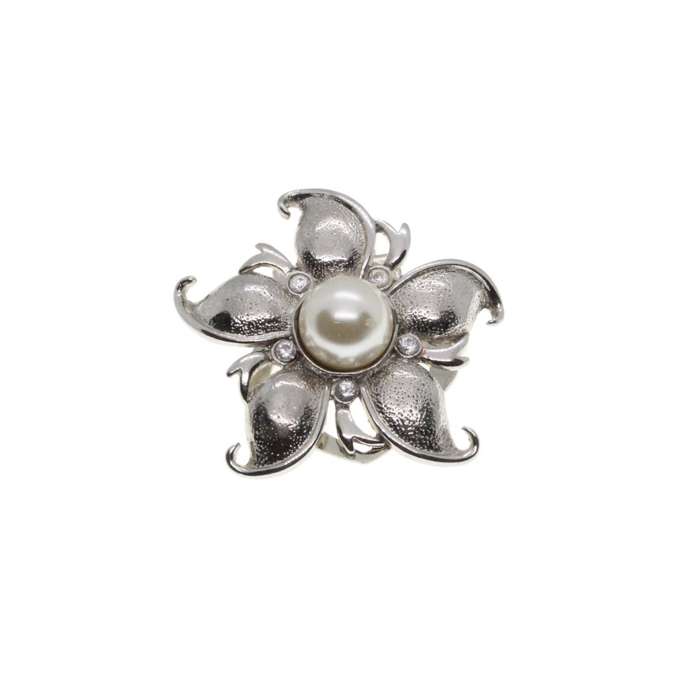 Scarf Clip - Vintage Silver Tone Flower Scarf Clip. Large Faux Pearl Centre. Small Diamantes - ML...