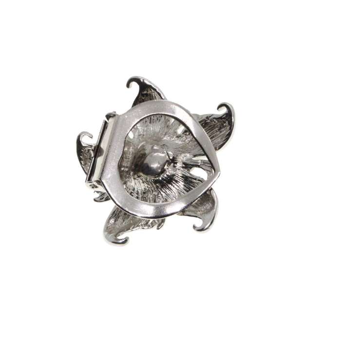 Scarf Clip - Vintage Silver Tone Flower Scarf Clip. Large Faux Pearl Centre. Small Diamantes - ML...