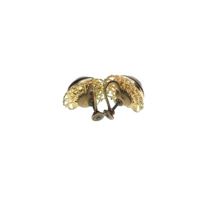 Earrings - Gold Tone Vintage Round Black and Gold Screw on Earrings. Filigree. - ML3407
