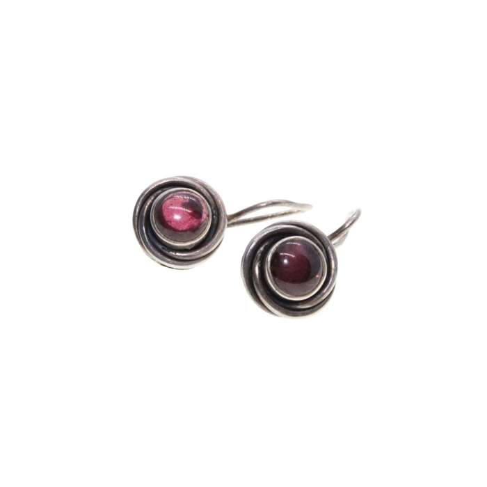 Earrings - Silver Tone Twirl Round Setting with Faux Garnet Hanging Earrings. Pierced Ears - ML3418