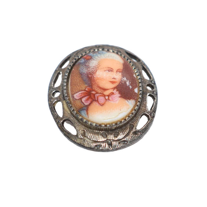 Brooch - Vintage Pin Brooch. Gold Tone - ML3623
