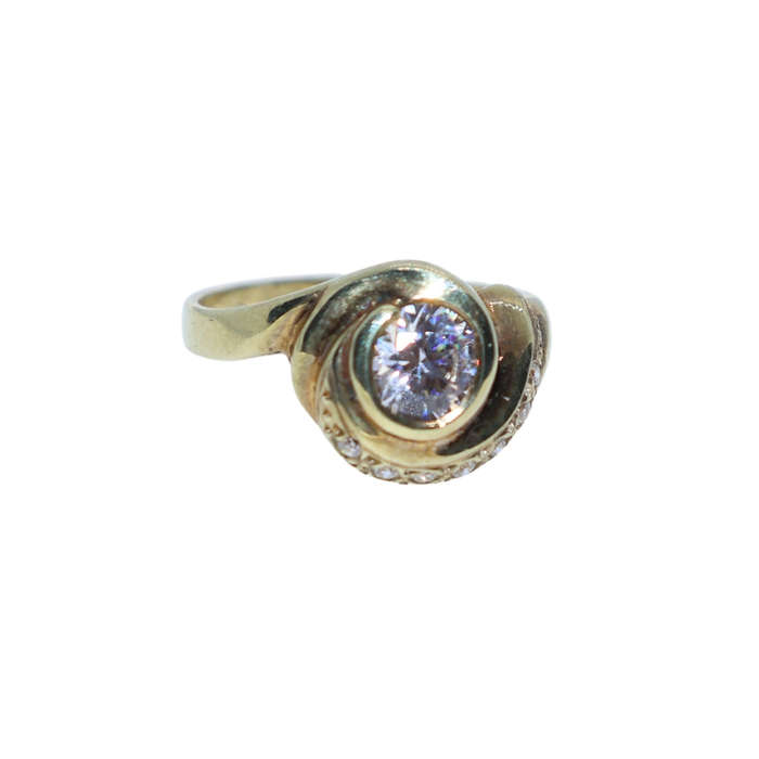 Ring - Silver Gilt ladies shell shape . large clear stone in centre and clear stones - ML3633
