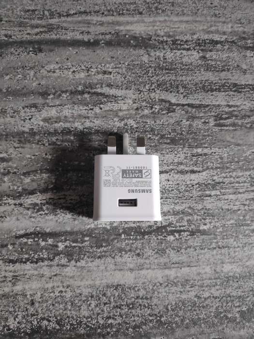 Samsung Charger 7.8W Travel Adapter + USB - Type C Cable